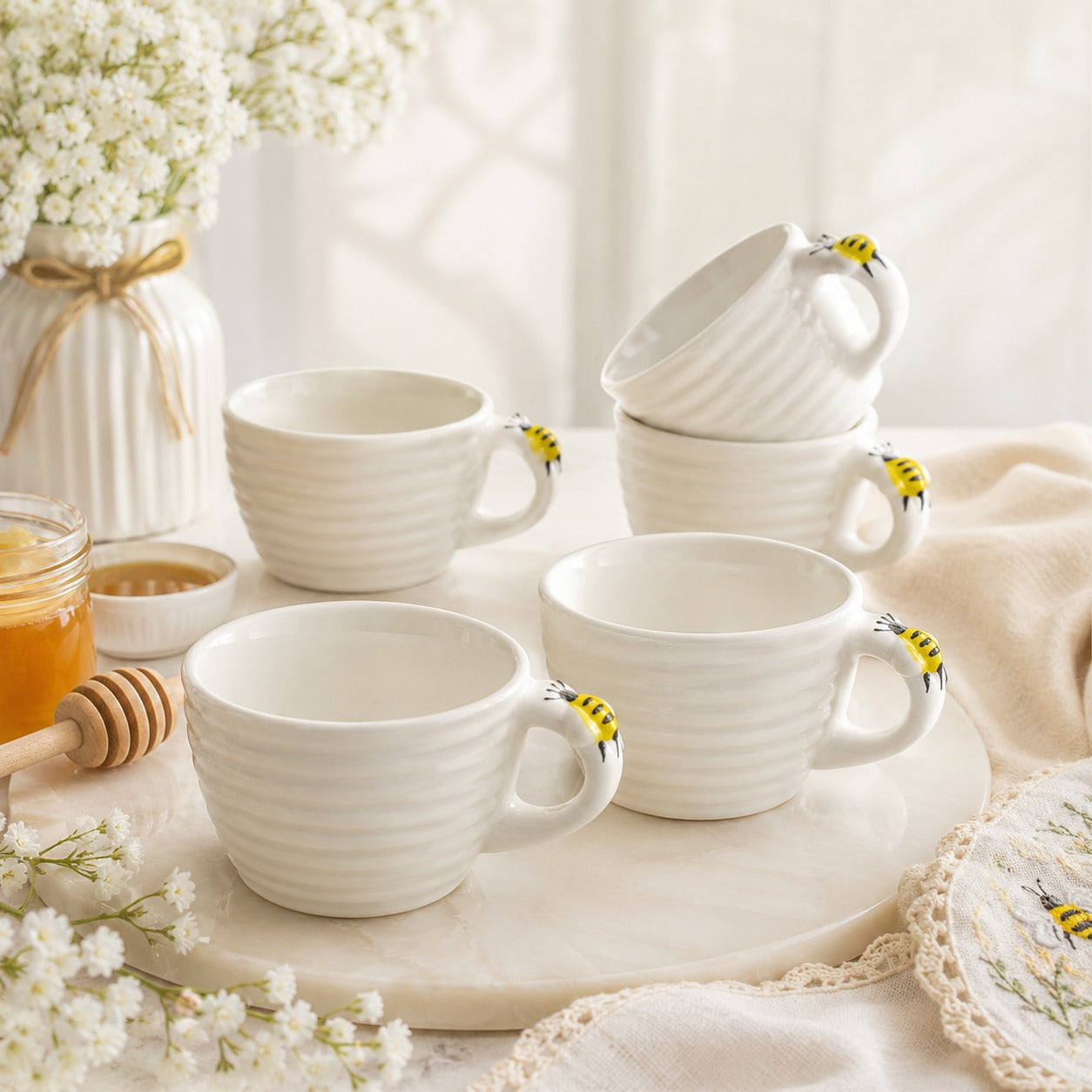 Jogo 4 Xícaras de Café 90ml Branca com Detalhe de Abelhinha