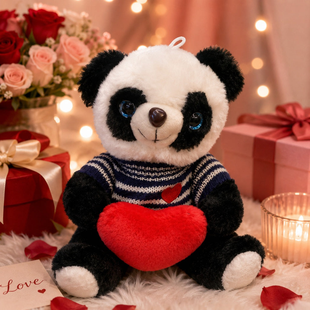 Pandinha de Pelúcia Pequeno com Roupinha e Coração