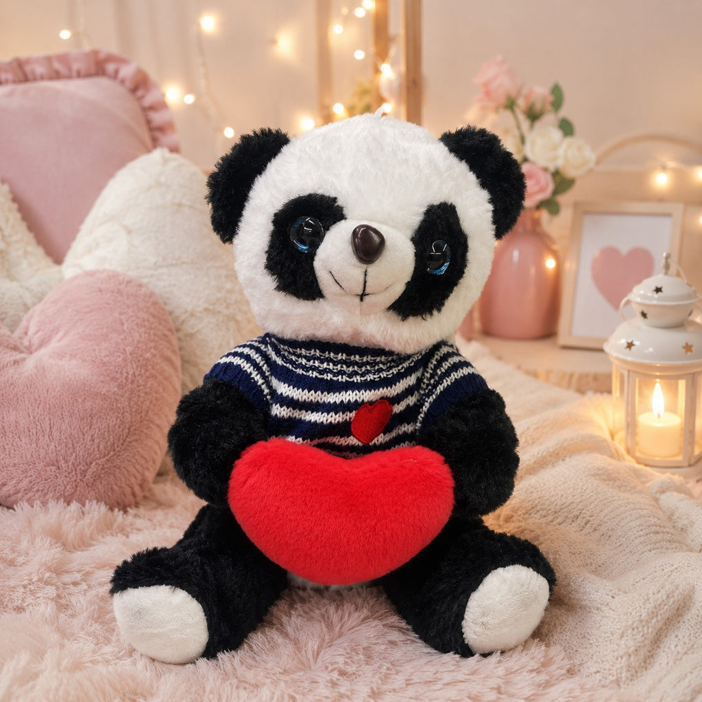 Pandinha de Pelúcia Pequeno com Roupinha e Coração
