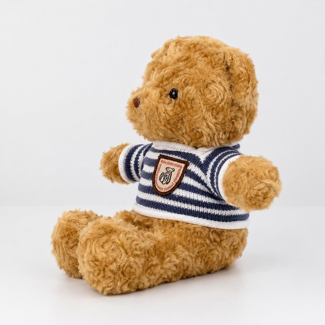 Urso de Pelúcia com Roupinha Listrada 30cm Fofinho