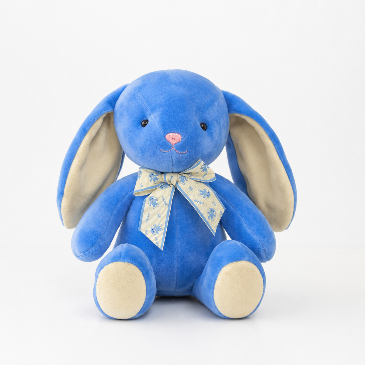 Coelinho de Pelúcia Mácio Com Gravata 20Cm Mix Cores